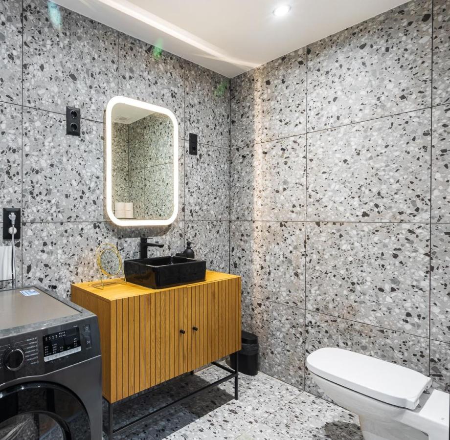 Luxury Peaceful Apartment By The St Stephen'S Basilica Budapesta Exterior foto